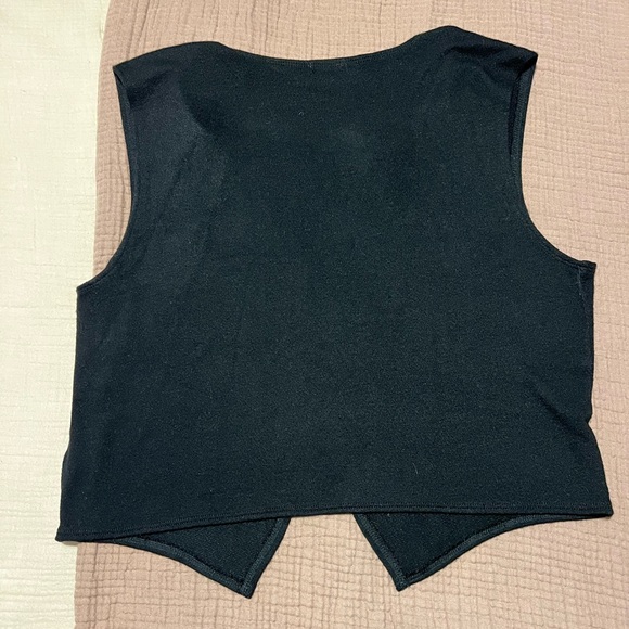 Revolve - LNA - Murphy Top - Picture 3 of 5